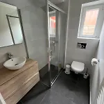 Agreable Maison De Avec Belle Terrasse 앙글레