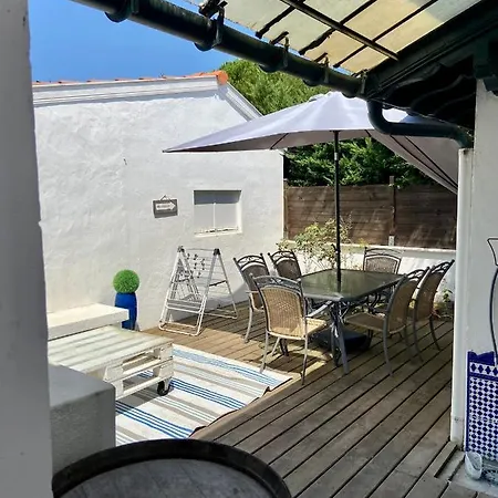Apartment Agreable Maison De Avec Belle Terrasse